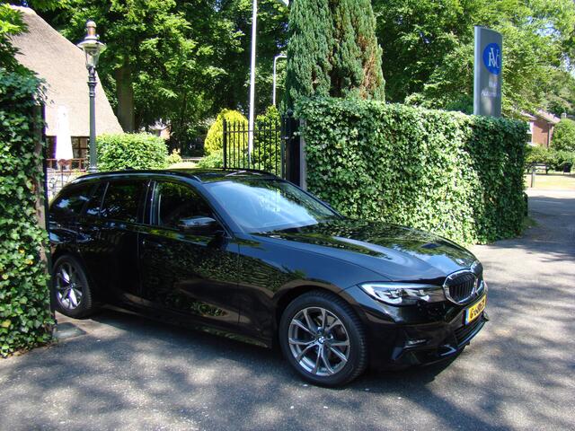 BMW 3-SERIE Touring 320i Executive Edition 184 PK