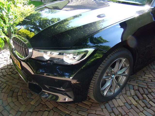 BMW 3-SERIE Touring 320i Executive Edition 184 PK