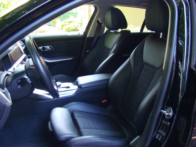 BMW 3-SERIE Touring 320i Executive Edition 184 PK
