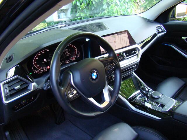 BMW 3-SERIE Touring 320i Executive Edition 184 PK