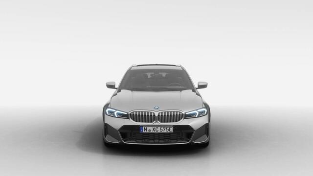 BMW 3-SERIE Touring 330e | M-Sportpakket | Innovation pack | Comfort pack