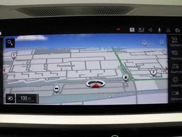 BMW 3-SERIE 184pk 320i High Executive Camera | Adapt. Cruise | Navi | Parkeersens. v+a | Stoel-/stuurverw. | Trekhaak