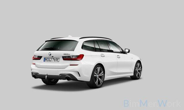 BMW 3-SERIE Touring 330e M-Sport Pano Trekhaak H/K 19inch