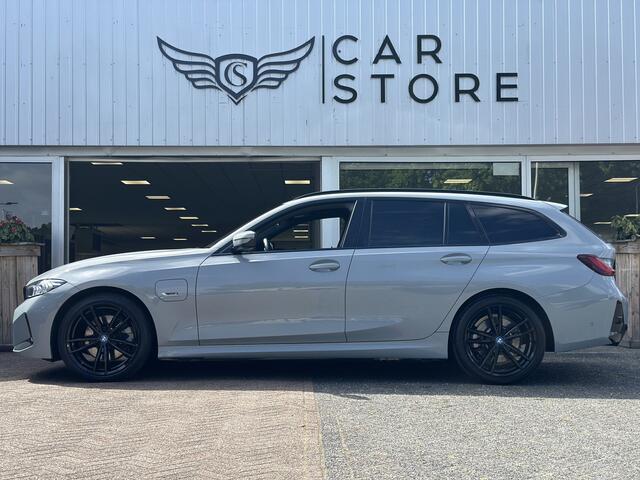 BMW 3-SERIE Touring 330e M-SPORT|292PK|LASER|CARPLAY|FACELIFT|SFEERVERL|19" LM VELGEN