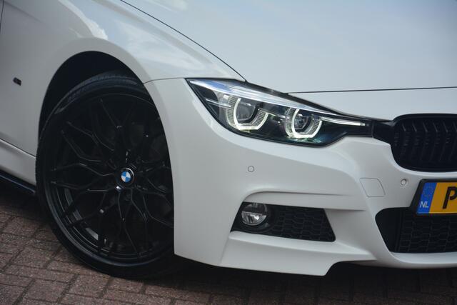 BMW 3-SERIE 330e M Sport | Navigatie | Carplay | Sportstoelen | Camera | Sterrenhemel | Stoelverwarming | Uitstraling!! |
