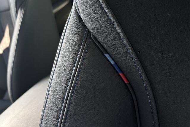BMW 3-SERIE Touring 320i M-Sport | Camera | Comfort Access | Memory | Adaptive Cruise | Head-Up | Fabrieksgarantie