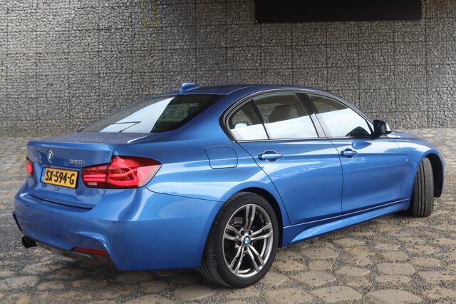 BMW 3-SERIE 320i MSp. Exec. I Geen Import I M Pakket I Leder I Navi I Stoelv