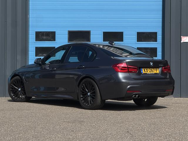 BMW 3-SERIE 330e Centennial High Executive | M Pakket | 252 PK | Navigatie | Lichtmetalen velgen | Voorstoelen verwarmd | Cruise control | 12 Maand Bovag garantie