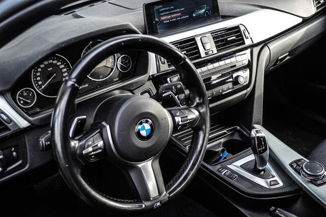 BMW 3-SERIE 330e Centennial High Executive | M Pakket | 252 PK | Navigatie | Lichtmetalen velgen | Voorstoelen verwarmd | Cruise control | 12 Maand Bovag garantie