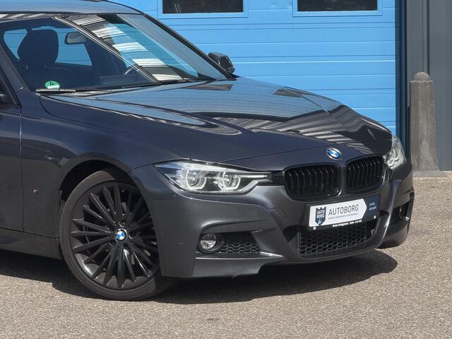 BMW 3-SERIE 330e Centennial High Executive | M Pakket | 252 PK | Navigatie | Lichtmetalen velgen | Voorstoelen verwarmd | Cruise control | 12 Maand Bovag garantie