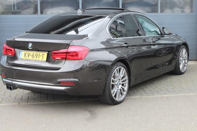 BMW 3-SERIE 330e Centennial High Executive Schuifkanteldak, Camera,Leder,Climate control, Adaptive cruisecontrol