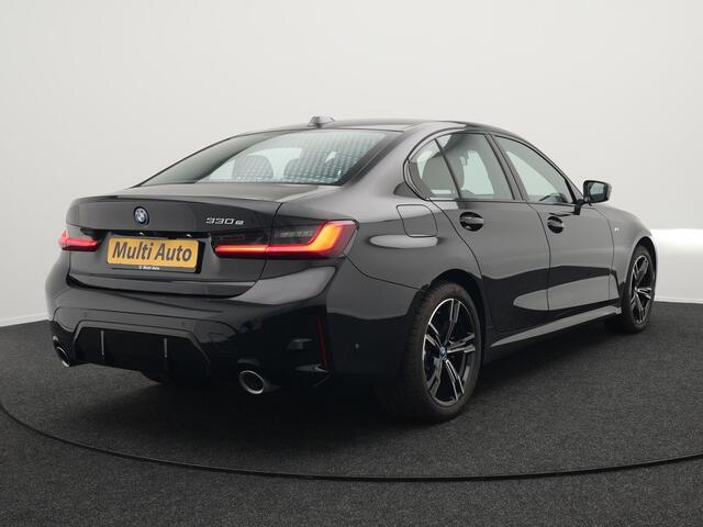 BMW 3-SERIE 330e M Sport Plug In Hybrid 293pk PHEV | Widescreen Navi |Head Up | Alcantara Sportstoelen Verwarmd | Sfeerverlichting | Camera | BLIS | Keyless |