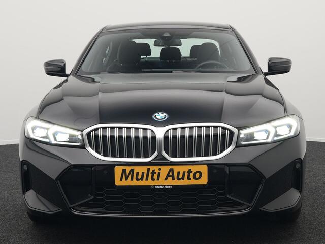 BMW 3-SERIE 330e M Sport Plug In Hybrid 293pk PHEV | Widescreen Navi |Head Up | Alcantara Sportstoelen Verwarmd | Sfeerverlichting | Camera | BLIS | Keyless |