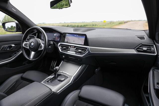 BMW 3-SERIE Touring 318i M-Sport ? LED ? Sportstoelen ? Camera