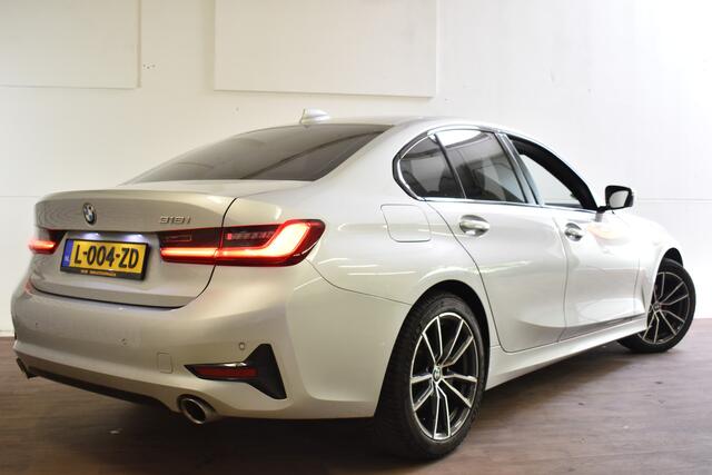 BMW 3-SERIE 318IA 2.0 156PK EXECUTIVE SPORT LEDER/NAVI/CARPLAY