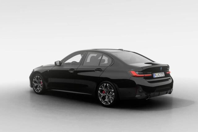 BMW 3-SERIE Sedan 330e | M Sport Pro | Comfort Pack | Active Cruise Control | Elektrisch bediend glazen schuif-/kanteldak