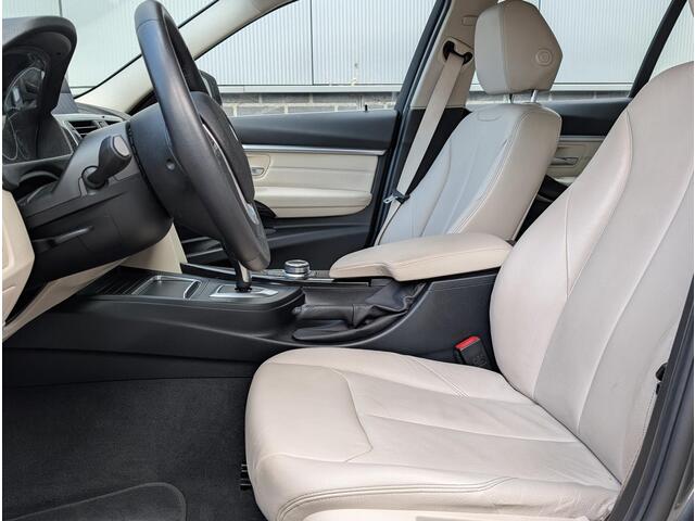 BMW 3-SERIE Touring 318i Corporate Lease Executive