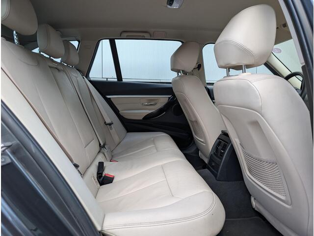 BMW 3-SERIE Touring 318i Corporate Lease Executive