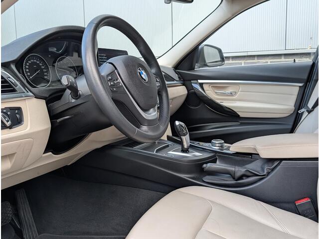 BMW 3-SERIE Touring 318i Corporate Lease Executive