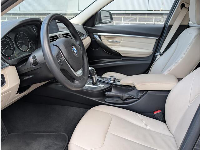 BMW 3-SERIE Touring 318i Corporate Lease Executive