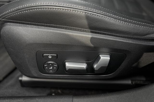 BMW 3-SERIE Touring 330e xDrive | Head-Up | Comfort Acces | Memory | Trekhaak | 19 'Inch Breedset