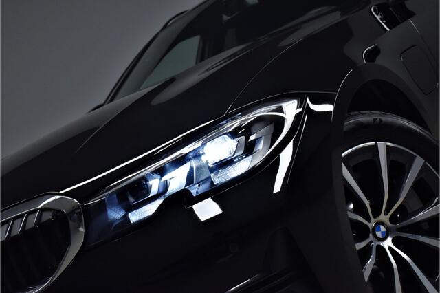 BMW 3-SERIE Touring 330e 292pk 1e Eig. Dealer OH Trekhaak/Carplay/Navi/Led/Stoelverw./Lmv
