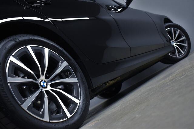 BMW 3-SERIE Touring 330e 292pk 1e Eig. Dealer OH Trekhaak/Carplay/Navi/Led/Stoelverw./Lmv