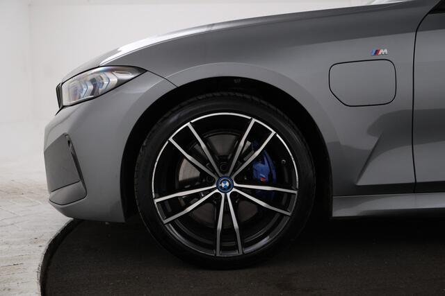 BMW 3-SERIE Touring 330e BTW AUTO, Apple Carplay, Harman Kardon, Alcantara