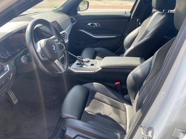 BMW 3-SERIE 330e M-Sport / Opendak / Adaptive Cruise / CarPlay / LED