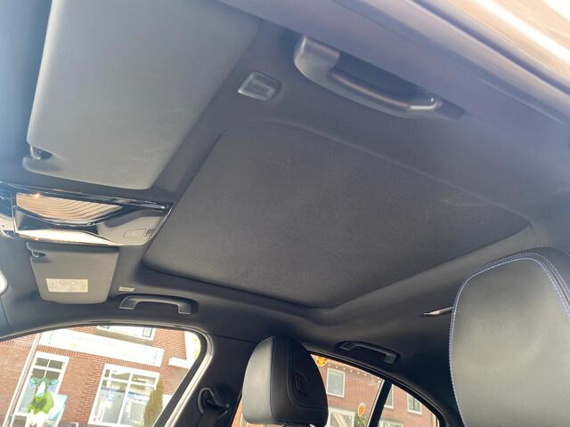 BMW 3-SERIE 330e M-Sport / Opendak / Adaptive Cruise / CarPlay / LED