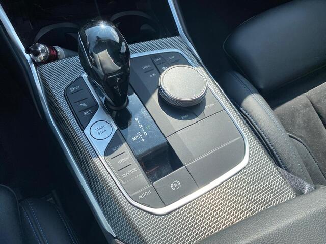 BMW 3-SERIE 330e M-Sport / Opendak / Adaptive Cruise / CarPlay / LED