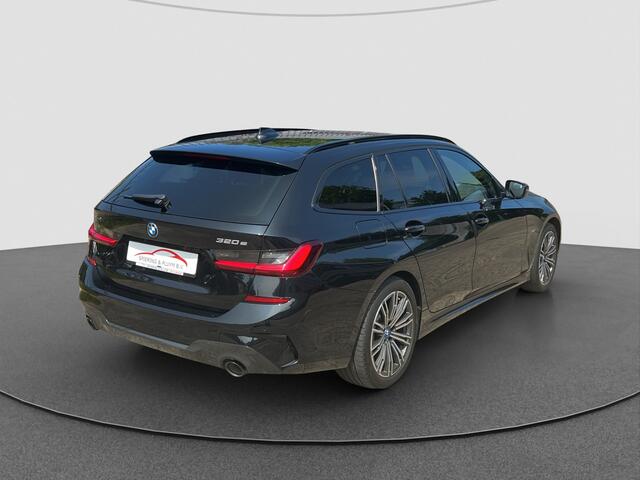 BMW 3-SERIE Touring 320e xDrive High Executive | M-Sport | Trekhaak | 18'' LMV