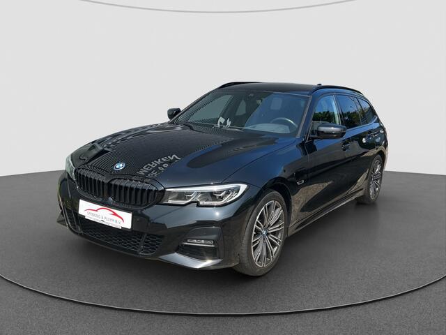 BMW 3-SERIE Touring 320e xDrive High Executive | M-Sport | Trekhaak | 18'' LMV