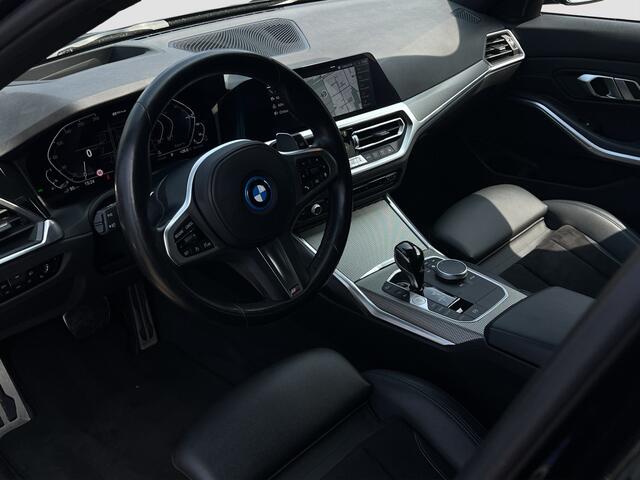 BMW 3-SERIE Touring 320e xDrive High Executive | M-Sport | Trekhaak | 18'' LMV