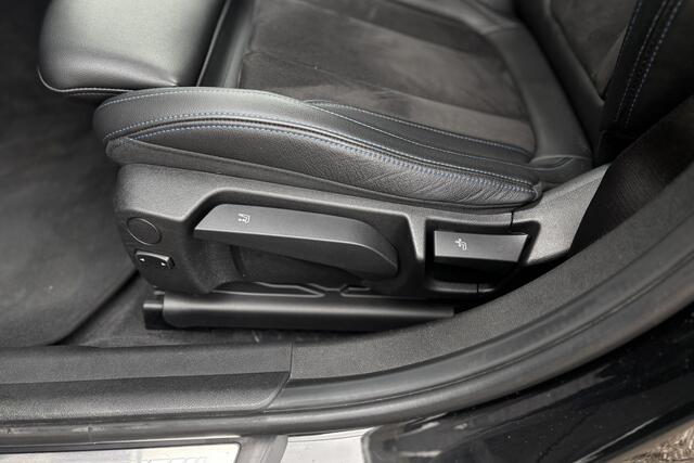 BMW 3-SERIE 320e Touring M-Sport | Camera | Head-Up | Stoelverwarming | Live Cockpit Pro