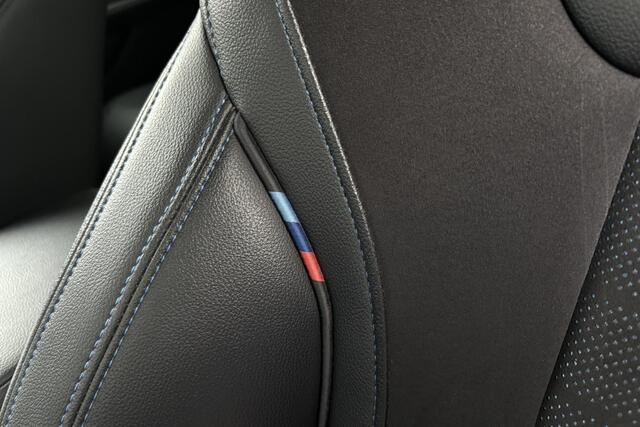 BMW 3-SERIE 320e Touring M-Sport | Camera | Head-Up | Stoelverwarming | Live Cockpit Pro