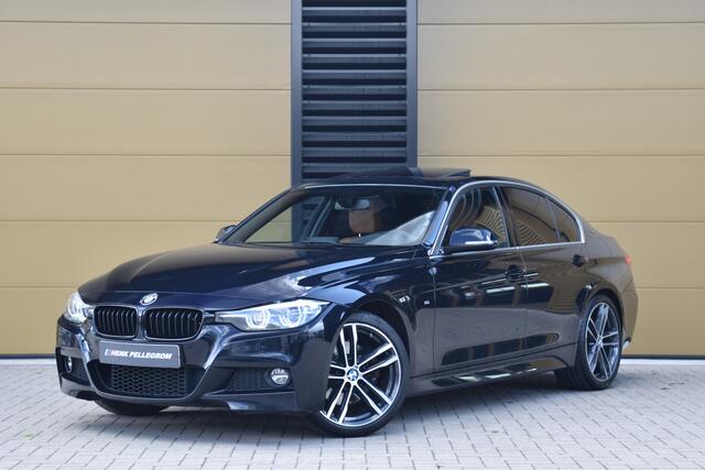 BMW 3-SERIE 330i Edition M Sport Shadow High Executive * Glasdak * Stuurwiel verwarming * Leder * LED * Navigatie Professional *
