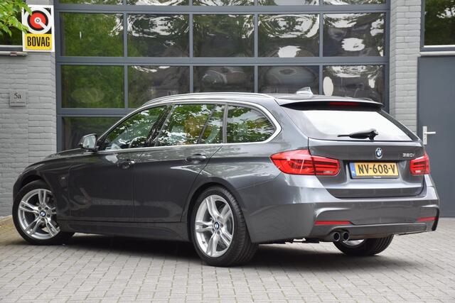 BMW 3-SERIE Touring 320i M sport | Leer | Pano