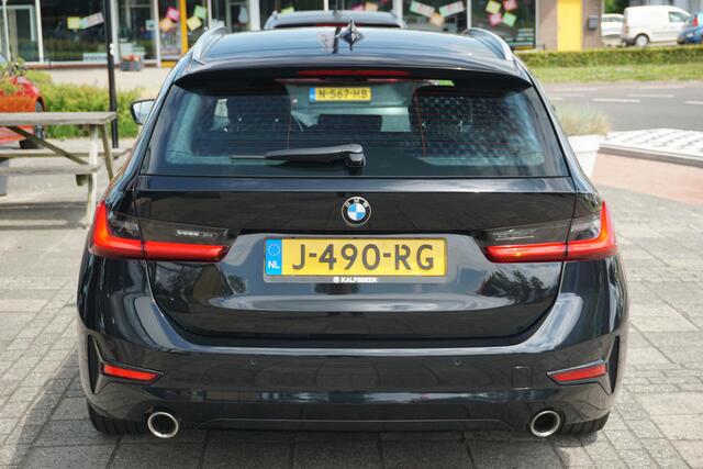 BMW 3-SERIE Touring 318i High Executive Edition | Leer | Carplay