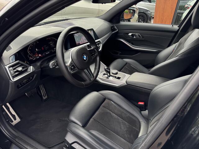 BMW 3-SERIE 320i High Exe | M-sport | CarPlay |
