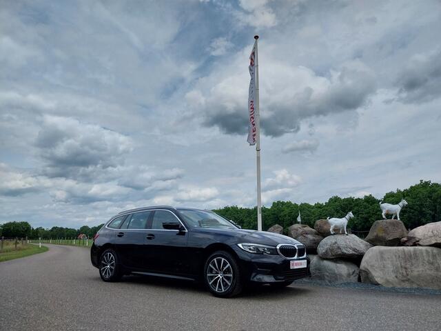 BMW 3-SERIE Touring 330e PHEV 1e EIGENAAR VIRTUAL COCKPIT CAMERA PARK ASSIST LED NAVI CRUISE ECC 2X LAADSNOER