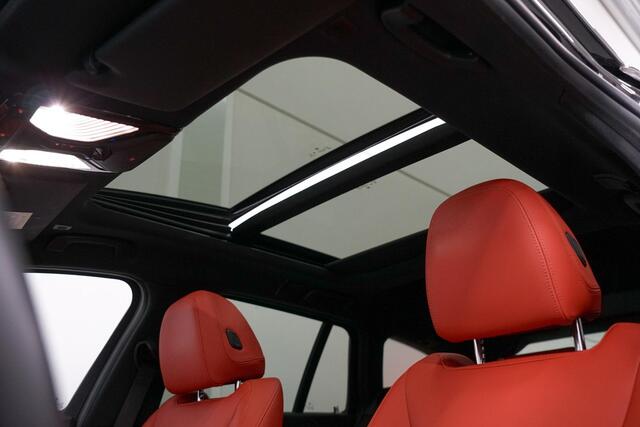 BMW 3-SERIE Touring M340i xDrive Panoramadak | Head Up | CoPilot | Elektr. Trekhaak