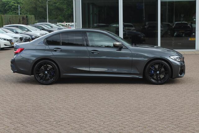BMW 3-SERIE M340i xDrive / Trekhaak / Leder / Memory seats / 19'' / DAB / Navigatie / Stoelverwarming / DAB / Cruise Control