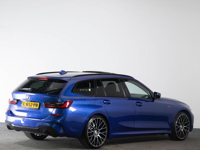 BMW 3-SERIE 330i 260 PK xDrive M-Sport | LED Laserlicht | Panoramadak | Head-Up | Memory Sport Zetels | Trekhaak | 20 Inch Velgen |