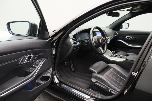 BMW 3-SERIE Touring 330e High Executive M-Sport | Plug-in | Carplay | Camera | Dealer onderh. | Leder met stoelverwarming | Trekhaak | Cruise control | Climate control | PDC | LED | Elektrische klep | M-Pakket