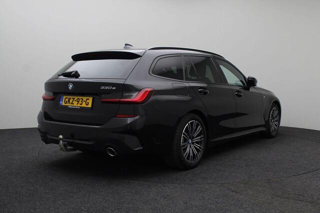 BMW 3-SERIE Touring 330e High Executive M-Sport | Plug-in | Carplay | Camera | Dealer onderh. | Leder met stoelverwarming | Trekhaak | Cruise control | Climate control | PDC | LED | Elektrische klep | M-Pakket