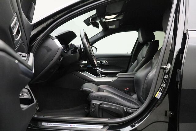 BMW 3-SERIE Touring 330e High Executive M-Sport | Plug-in | Carplay | Camera | Dealer onderh. | Leder met stoelverwarming | Trekhaak | Cruise control | Climate control | PDC | LED | Elektrische klep | M-Pakket