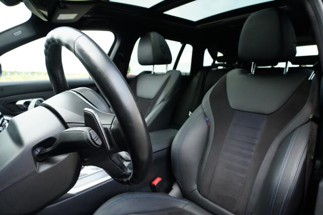 BMW 3-SERIE Touring 320e M-Sport 204pk Panoramadak/Stoelverwarming/Camera