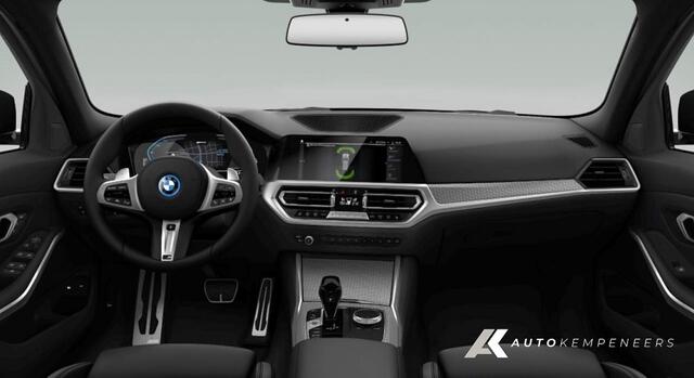 BMW 3-SERIE 330e M Sport | Shadow | Laser | Memory | Head-Up | ACC | Camera | 19 Inch | Trekhaak |