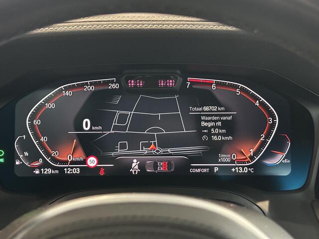 BMW 3-SERIE 330i High Executive Edition AUTOMAAT | TREKHAAK | APPLE CARPLAY/ANDROID AUTO | !COMPLETE AUTO!
